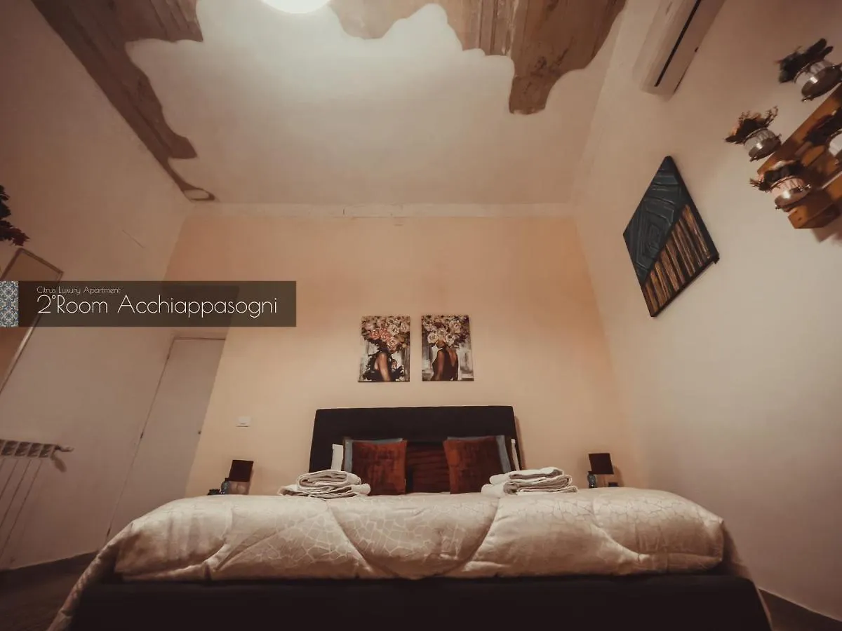 Citrus Luxury Apartment - Holiday Apartment With Up To 3 Bedrooms In Palermo Center Italia