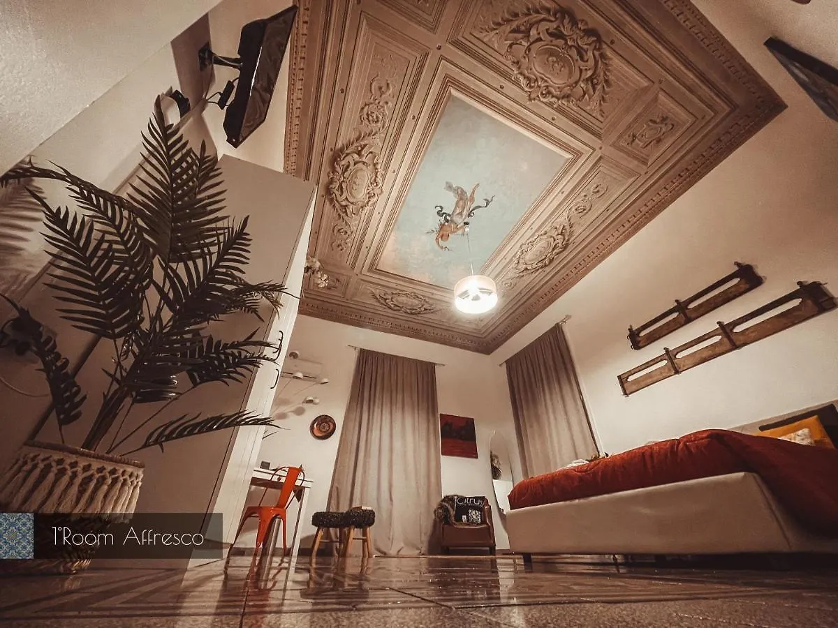 Citrus Luxury Apartment - Holiday Apartment With Up To 3 Bedrooms In Palermo Center 0*,  Italy